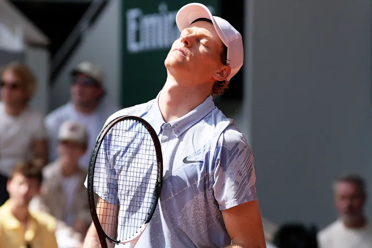 Jannik-Sinner-french-open-052826-1-ec0bc0b98f5f48778bf418b2974c6f0f